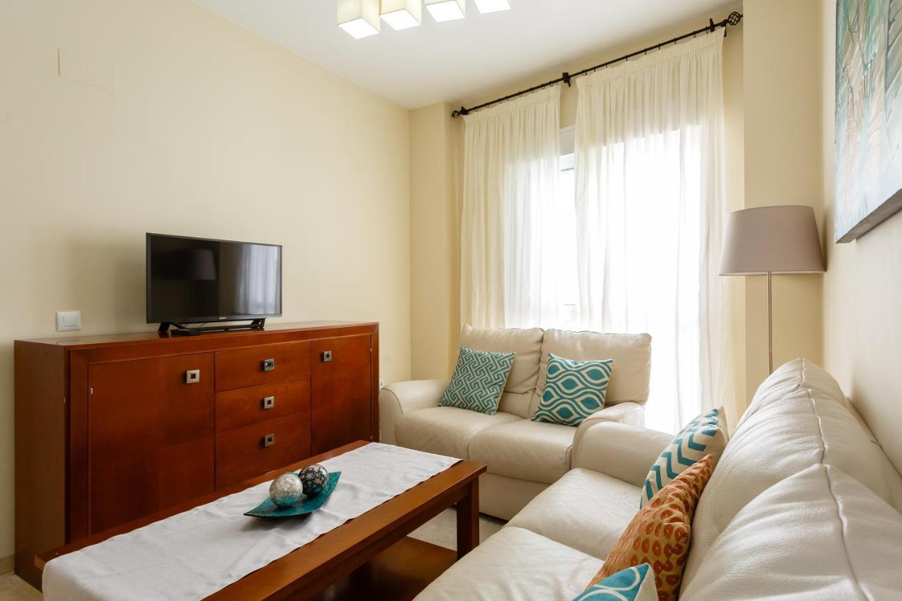 Apartamento Playa Cadiz By Isa Hoteles Bagian luar foto